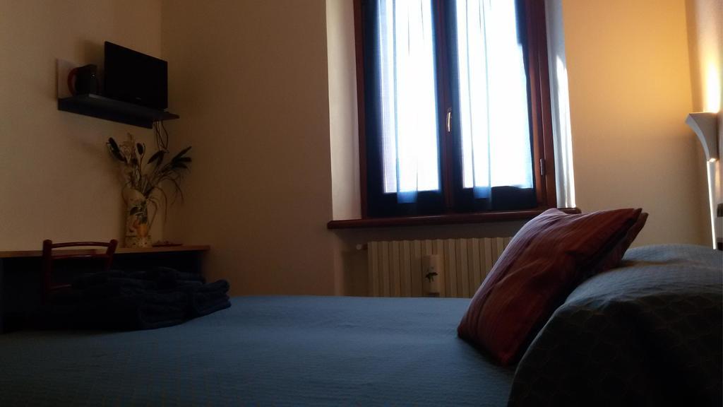 Il Grappolo In Langa Villa Monastero Bormida Rum bild